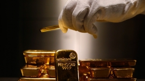 أسعار الذهب ترتفع على الرغم من صعود الدولار