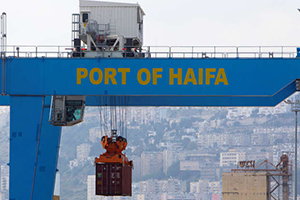 شلل في ميناءي أسدود وحيفا الإسرائيليين