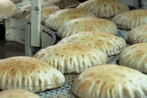 التموين: إنتاج سورية من الخبز 5 ملايين ربطة يومياً 