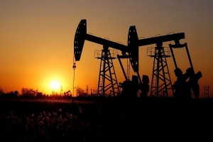 النفط: خلال بضعة أشهر لن نكون مضطرين لاستيراد مشتقات النفط