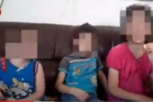 دمشق: أب يحبس أطفاله الثلاثة في غرفة مهجورة إرضاء لزوجته 