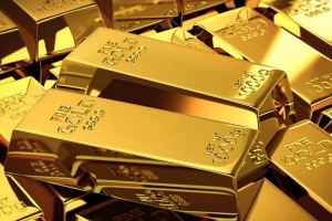 الذهب يرتفع بفعل زيادة الإقبال عليه مع انخفاض الدولار