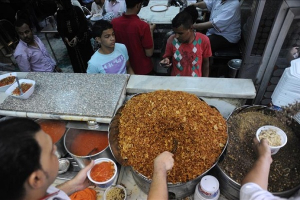 بعد ارتفاع أسعار المواد الداخلة في صناعتها.. «وجبة الكشري» تغيب عن موائد الفقراء بمصر