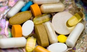 الاسواق السورية تفقد العديد من الأدوية الرئيسية وسط تراجع إنتاج الأدوية المحلية وارتفاع بالأسعار