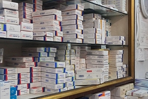 نقابة الصيادلة في سورية تدرس إحداث معمل أدوية بأسعار لا تشكل عبئاً على المواطنين!!