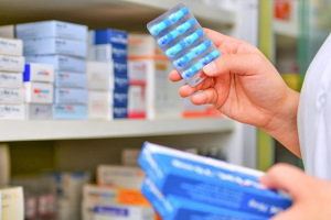 نقيب صيادلة طرطوس: إعفاء الأدوية من الجمارك لا يسهم في تخفيض سعرها