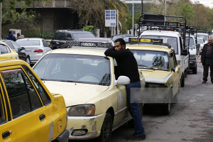 وزارة النفط السورية تتخذّ سلسلة إجراءات لتزويد الاليات بمادة البنزين