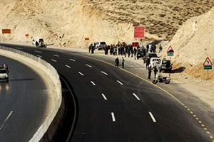 وزارة النقل: تدشين مشروع توسيع طريق 