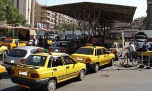 ماهي أسباب الإزدحام أمام محطات الوقود في ريف دمشق؟