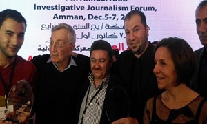 صحافيان سوريان يحصدان الجائزة الأولى لأفضل تحقيق صحفي استقصائي عربي