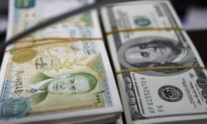 خبراء: غياب التنسيق بين الجهات الاقتصادية والمالية كان وراء التضخم وتراجع سعر الصرف في سورية