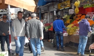 خبير اقتصادي : أسواق سورية تحتاج إلى 7 آلاف مراقب تمويني لضبطها