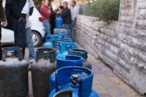 الطقس والعقوبات الغربية وراء أزمة الغاز في سورية