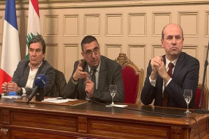وزير لبناني يهاجم «اللاجئين السوريين» ويطالب بترحيلهم!