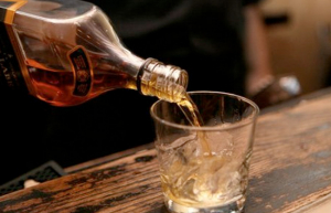 العلاقة بين المشروبات الكحولية والسرطان