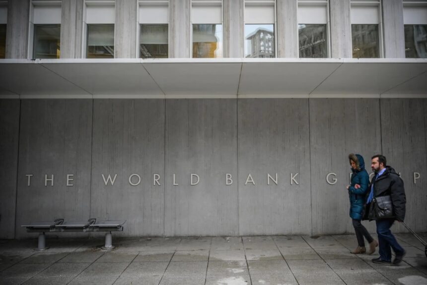 بنمو 3.5%.. هل غادر لبنان نفق الانكماش؟ البنك الدولي يحلل "التعافي الهش" لعام 2025