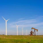 تأهب في أسواق الطاقة: أسعار النفط تشتعل بـ "علاوة مخاطر" إيرانية وترقب لقرارات ترامب