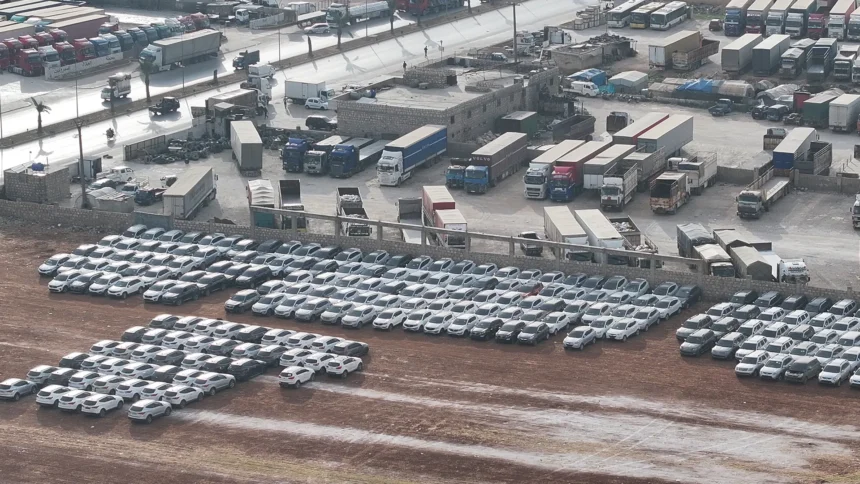 سوريا تعدّل رسوم مناولة الحاويات وتسمح بإدخال السيارات من المناطق الحرة