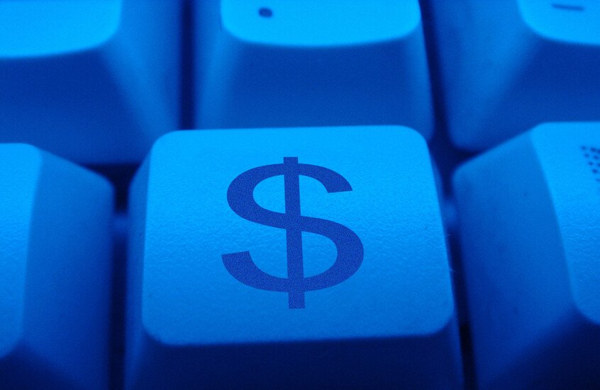 ألمانيا تحذر من "سقوط وشيك" لعرش الدولار كعملة احتياط عالمية