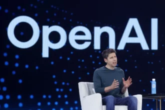 صدع في تحالف العمالقة.. لماذا تراجعت "إنفيديا" عن ضخ 100 مليار دولار في OpenAI؟