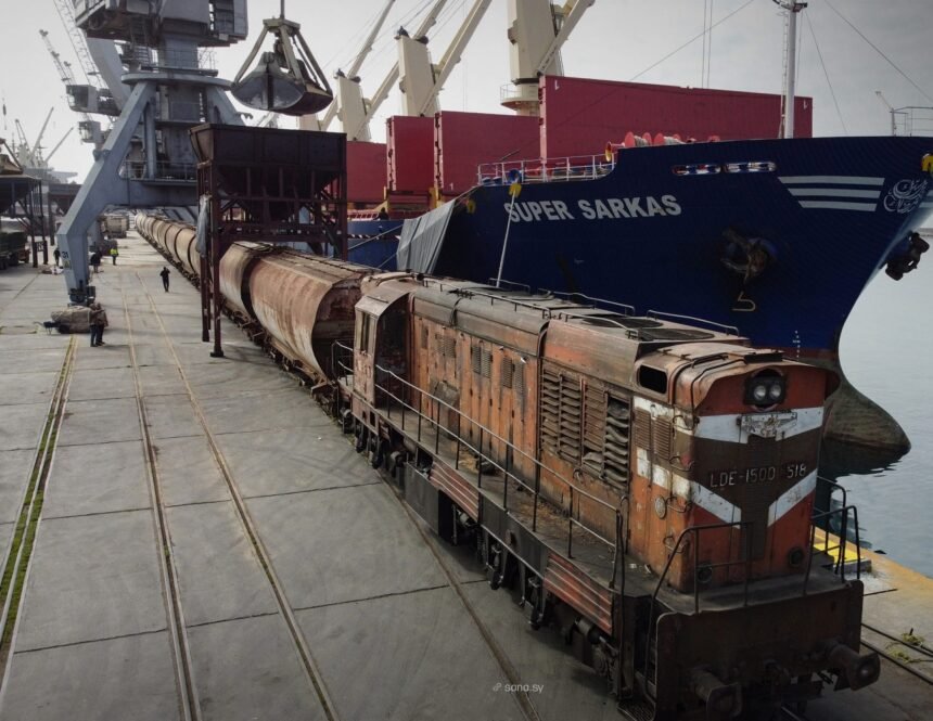 بعد غياب 15 عاماً.. قطارات الحبوب تستأنف رحلاتها من اللاذقية إلى حلب في خطوة استراتيجية