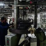 الملبوسات العامة بدمشق تكشف عن ملامح الماركة الحكومية الجديدة التي ستنافس في الأسواق