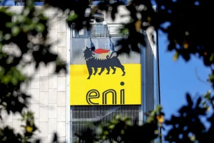 أزمة "سعر الغاز" تُعطل حفر آبار جديدة في حقل ظهر.. لماذا رفضت مصر طلب "إيني" الإيطالية؟