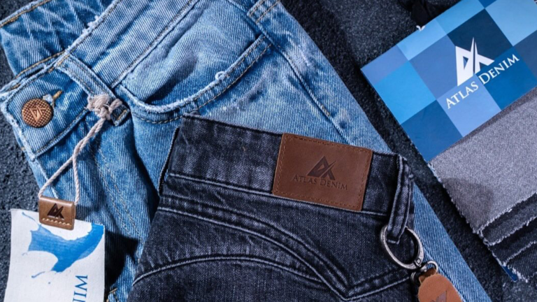 أطلس دينيم التركية تفتتح أول مصنع جينز في مصر… هل تواجه المصانع السورية خطر فقدان حصتها؟