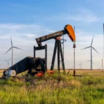 النفط ينتعش بفضل طلب الصين.. فهل تُفسد تهديدات ترامب فرحة الأسواق؟