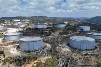 "قلب الطاقة" يعود للدولة.. الجيش السوري يبسط سيطرته على حقل العمر الاستراتيجي وحقل كونيكو