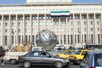 حاكم "المركزي" السوري: استعادة موارد الدولة محطة مفصلية لإنهاء التشتت المالي وتجفيف منابع الفساد