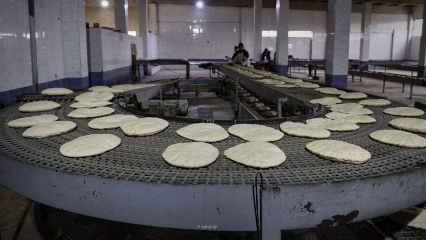 سباق مع الزمن لتأمين رغيف الخبز: خريطة شاملة لعودة عشرات المخابز للعمل في المحافظات السورية
