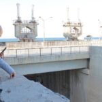 سد الفرات على طاولة التأهيل.. وزير الطاقة السوري يبحث في دير الزور خطة استعادة "شريان الحياة"