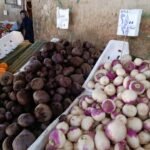 أسواق سوريا تحت تأثير "الجليد": موجة الصقيع ترفع أسعار الخضار والفواكه وأرقام قياسية لـ "العوجا"