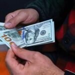 نشرة أسعار الصرف الصباحية لليرة السورية أمام الدولار