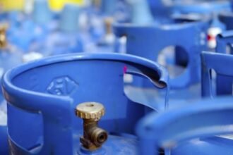 من 122 ألفاً إلى 200 ألف ليرة تجار يستغلون شائعة نقص الغاز بدمشق…مصادر رسمية تكشف :عودة الانتاج إلى طبيعته خلال ساعات