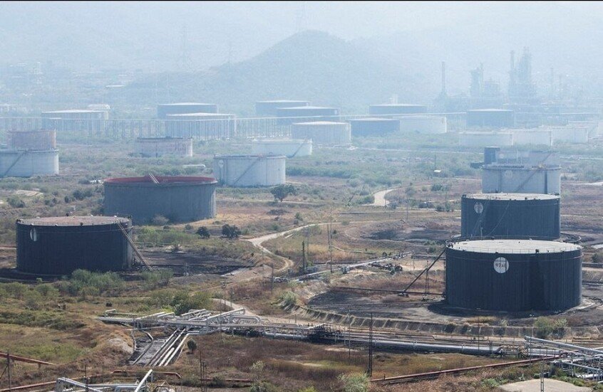 "صفقة القرن النفطية".. هل تستجيب الصين لدعوة ترامب بشراء الخام الفنزويلي؟