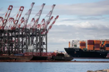 170 مليار دولار على المحك.. هل تسترد الشركات الأميركية رسوم ترمب بعد حكم المحكمة العليا؟