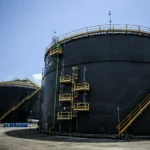 النفط يترقب السياسة… برنت عند 67.5 دولار وسط تقدّم محادثات واشنطن وطهران