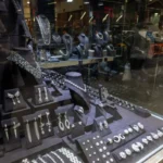 زلزال يضرب سوق الفضة.. هل انتهى جنون الأسعار بعد الهبوط العنيف لـ 72 دولاراً؟