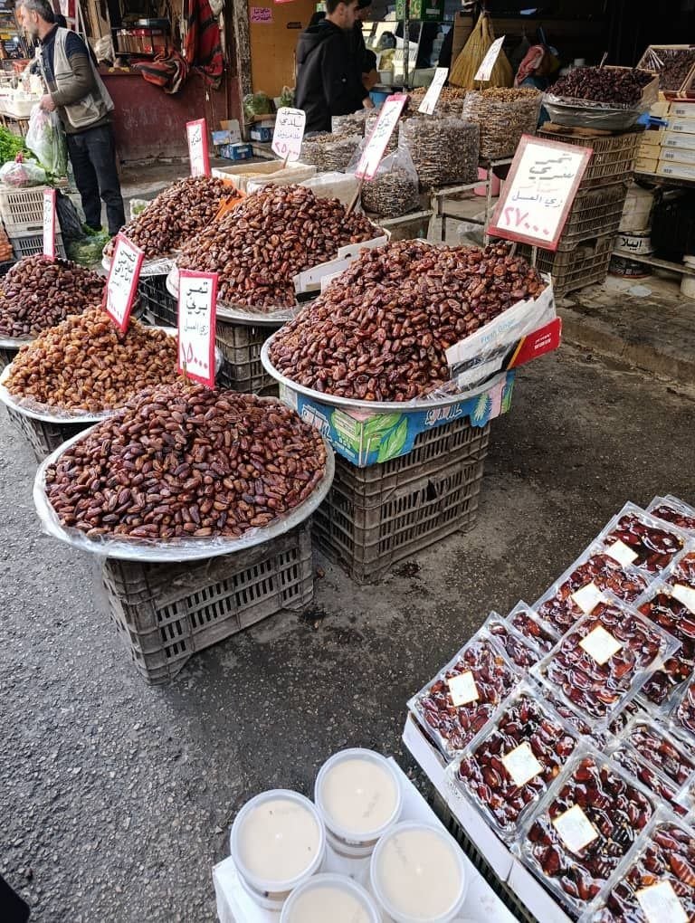 أسعار التمور في سوريا مستويات قياسية قبل رمضان والتمر "المجدول" يرتفع إلى 900 ليرة والإنتاج المحلي يغطي مساحات محدودة