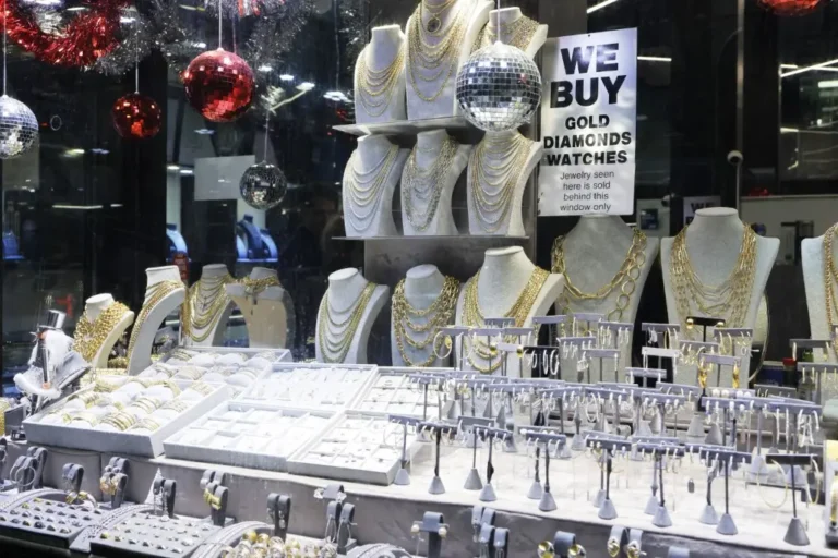 ارتفاع أسعار الذهب إلى 5356.42 دولار للأونصة بعد تصاعد التوترات في الشرق الأوسط