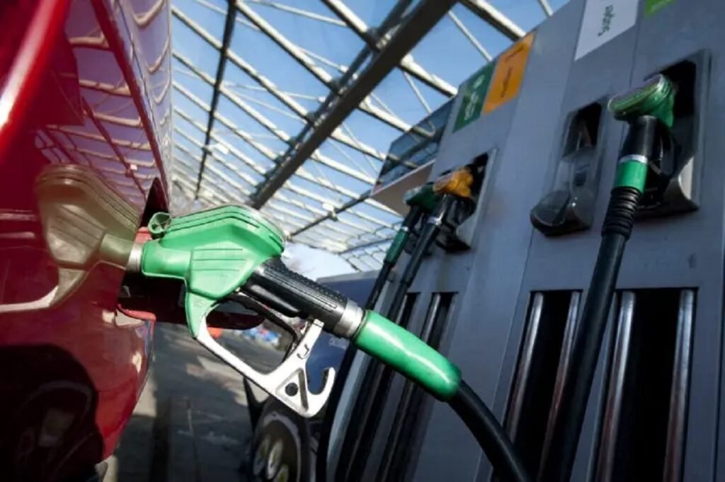 ألمانيا تحدّد زيادة يومية واحدة للبنزين لمواجهة أزمة أسعار الطاقة