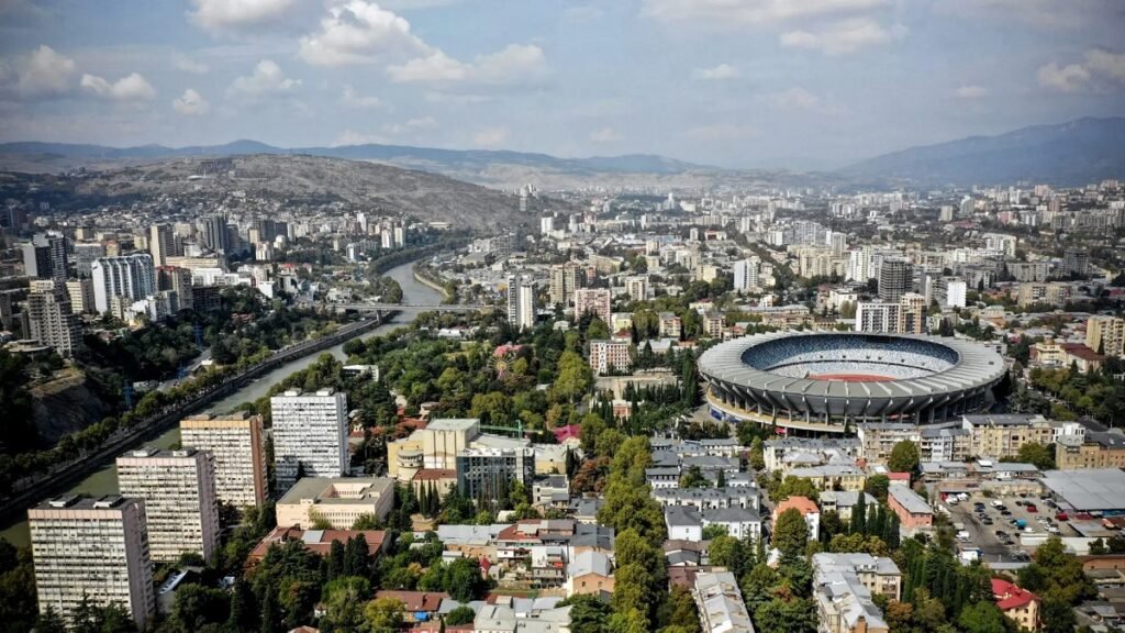 برج ترامب في جورجيا: ناطحة سحاب جديدة تعزز التوسع العالمي وتثير الجدل حول تضارب المصالح