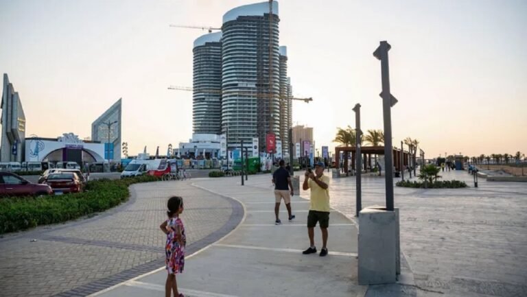 مصر تفرض رسوماً جديدة على المشروعات العقارية بالشراكة داخل المدن الجديدة تصل إلى 20 دولاراً للمتر