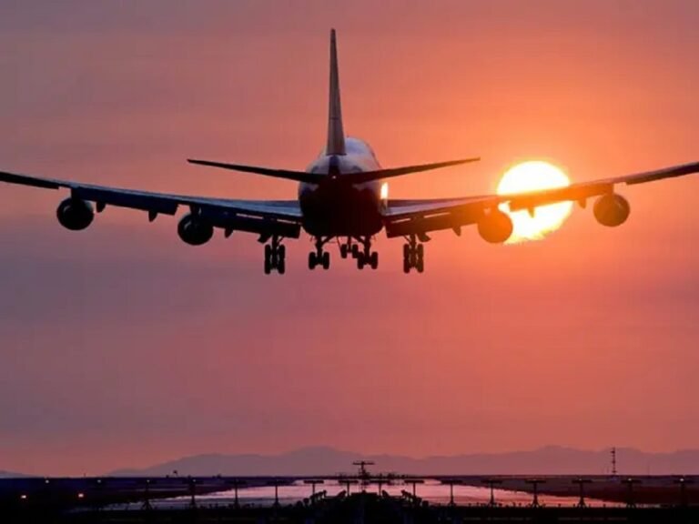 ناقوس الخطر يدق في أوروبا: نقص محتمل في وقود الطائرات وسط أزمة الطاقة العالمية