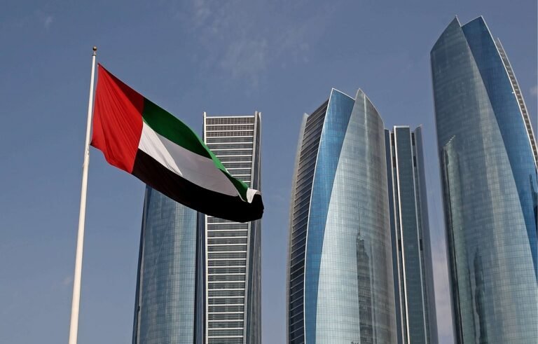 الاقتصاد الإماراتي يحقق نمواً بـ6.2% في 2025.. والقطاعات غير النفطية تقود التوسع الاقتصادي