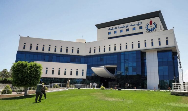 ليبيا تسجل أعلى إنتاج نفطي منذ 2013.. وتقترب من هدف 1.5 مليون برميل يومياً
