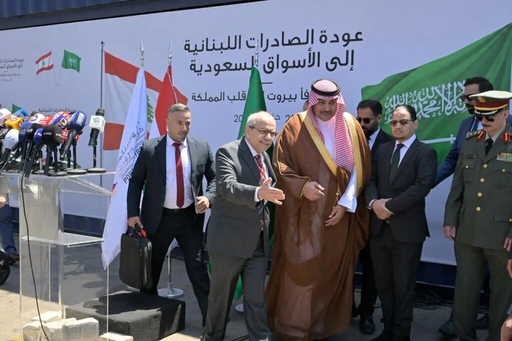 لبنان يستأنف صادراته إلى السعودية بعد 5 سنوات.. أول شحنة بحرية تنطلق إلى جدة