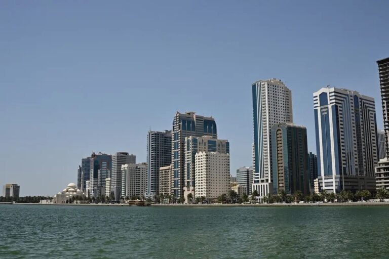الإمارات تطلق أول صكوك خزينة حكومية للأفراد.. استثمار يبدأ من 1000 درهم وإمكانية التداول في ناسداك دبي